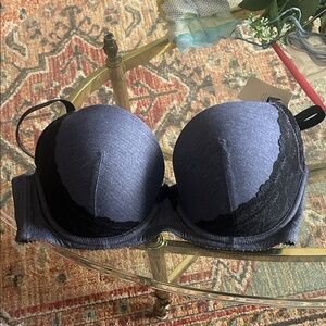 Chic Lace Accent Bra in Navy and Black